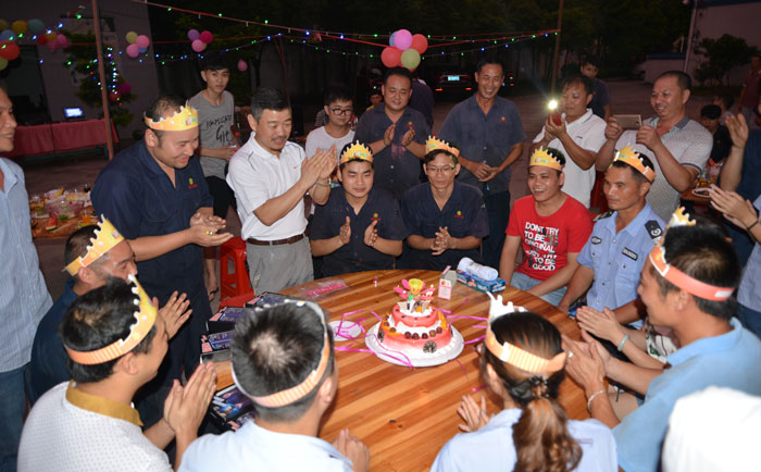 歡度中秋佳節(jié)，鑫發(fā)全體同仁燒烤聚餐活動(dòng)